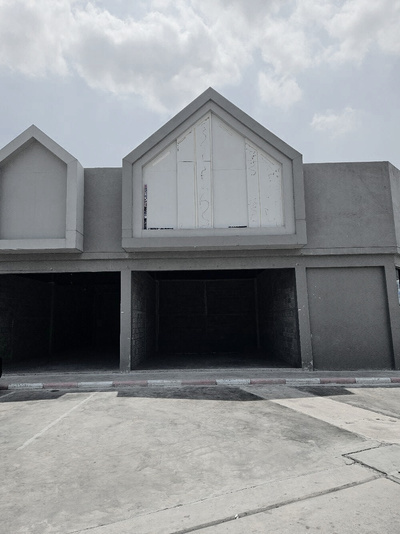 Ani Shabu — JAS Village — ด้านหน้าอาคารก่อนปรับปรุง