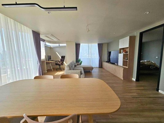 Supalai Place — Khun Pedro — พื้นที่นั่งเล่นและรับประทานอาหารหลังปรับปรุง